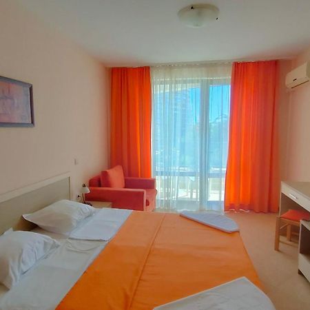 Holiday Apartcomplex Royal Sun ซันนีบีช ภายนอก รูปภาพ
