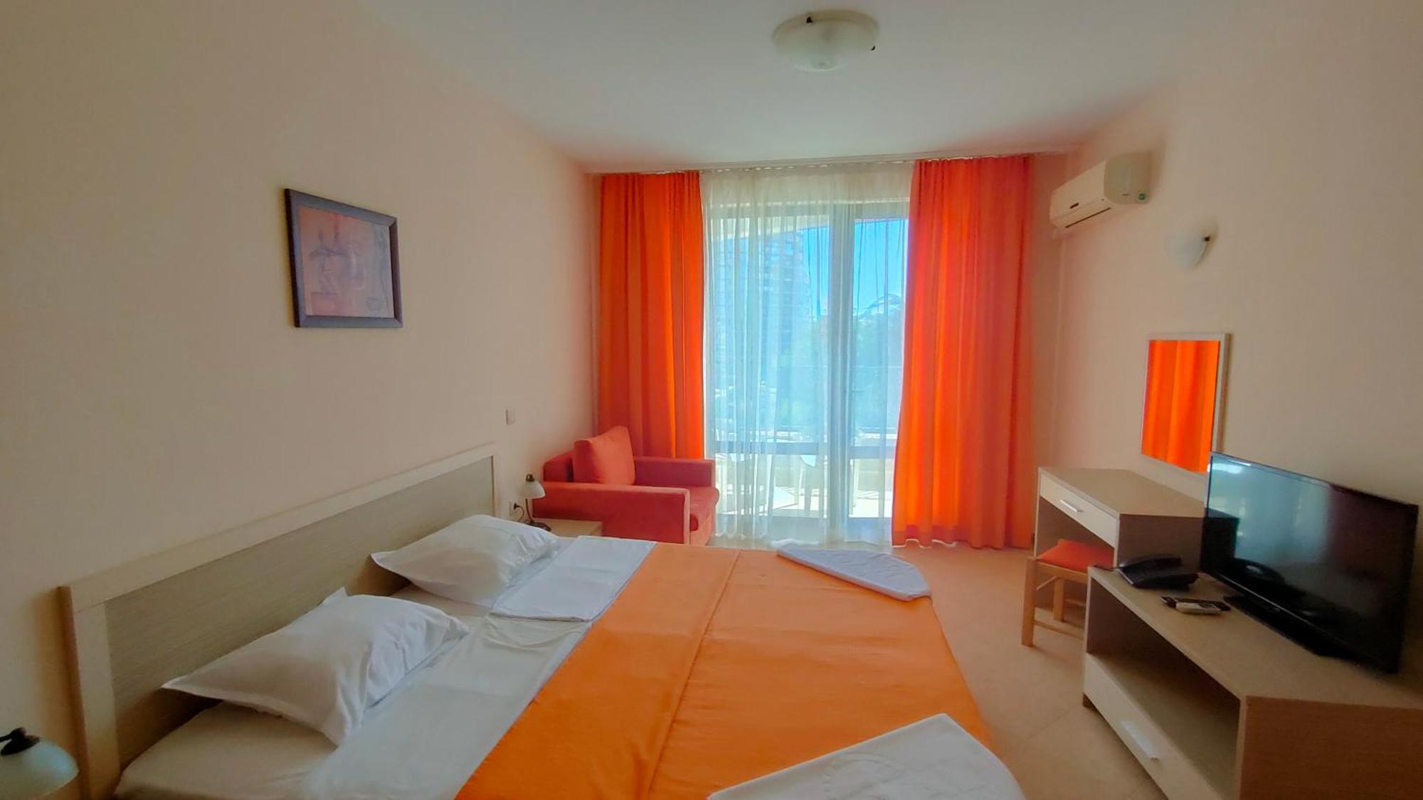 Holiday Apartcomplex Royal Sun ซันนีบีช ภายนอก รูปภาพ