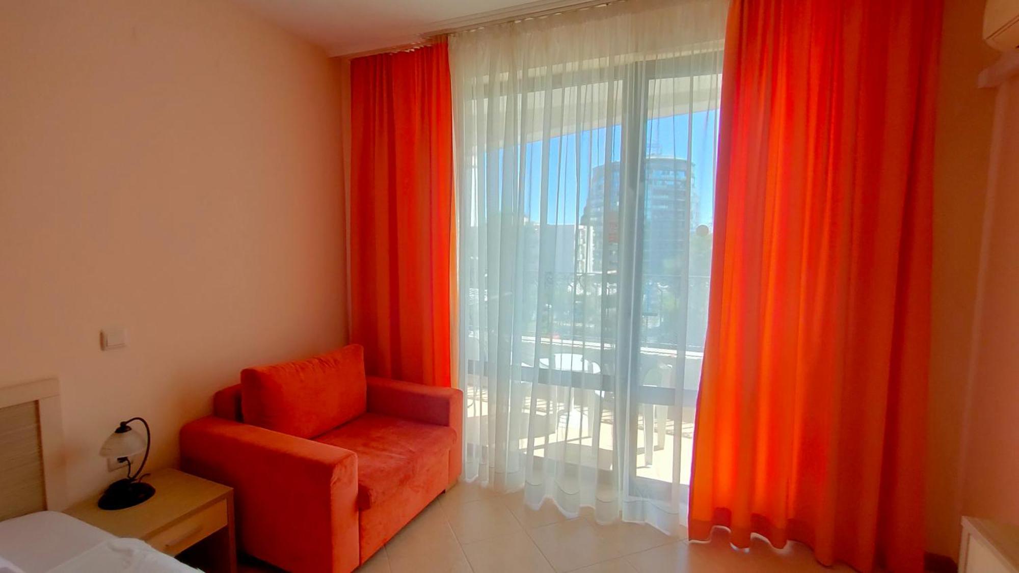 Holiday Apartcomplex Royal Sun ซันนีบีช ภายนอก รูปภาพ